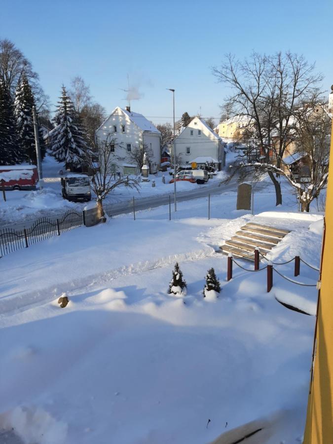 Apartmany-Zamecka Restaurace Jindrichovice Экстерьер фото